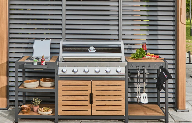 Outdoor grill kitchen in wood-effect finish